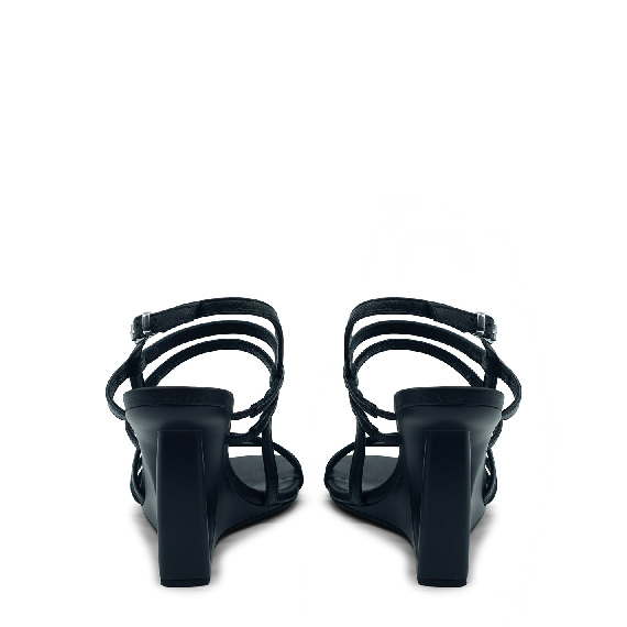  D black sandal 